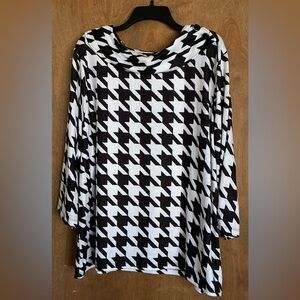 Allison Daley Woman Top 3/4 Sleeves Houndstooth Print Collar Has 2 Button 3X